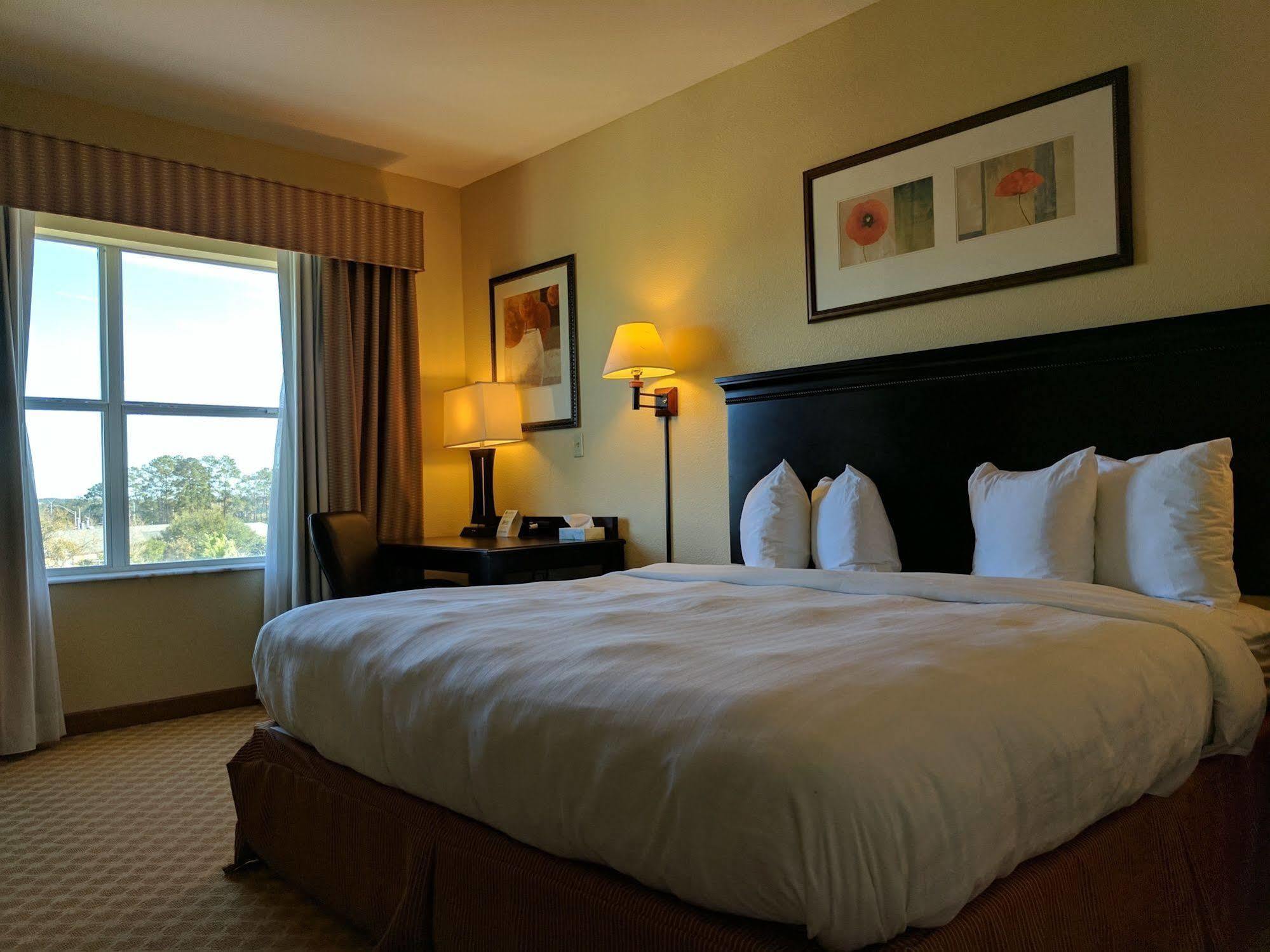 Country & By Radisson, Tallahassee-university Area, Fl Tallahassee